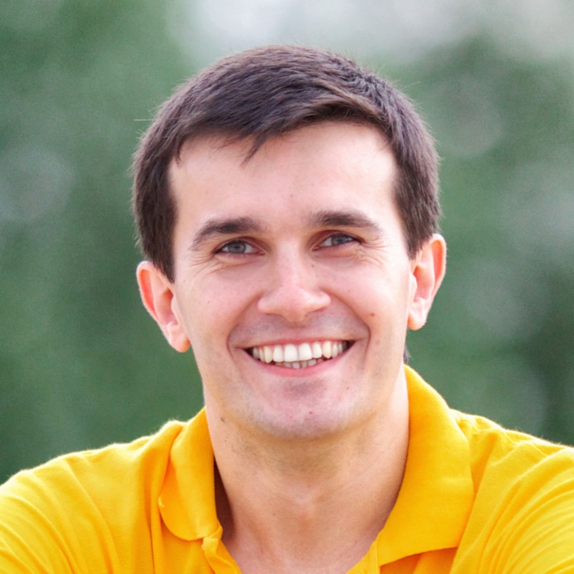 Andrew Garkavyi headshot