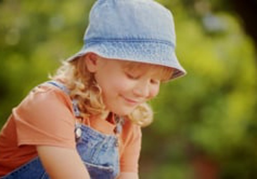 Video Production Package Example: Dickie Toys - Farm Campaign 2022