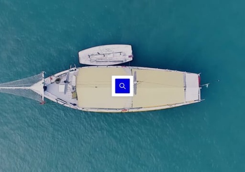 Web Design Package Example: HELM – Modern Yacht Booking Web App