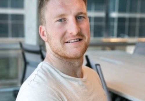 Social Media Marketing Package Example: Mailshake - LinkedIn Ads Management