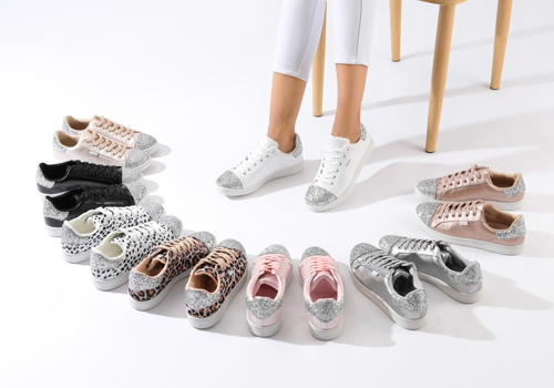 Digital Strategy Package Example: Facebook Ads for HolsterFashion.com