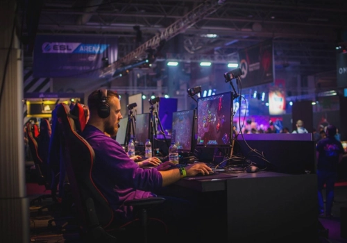 Custom Software Development Package Example: Connecting the gaming community with AI technology