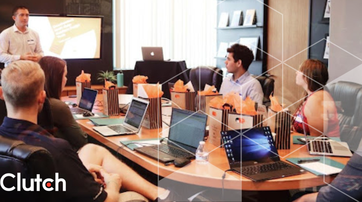 The Benefit of Hybrid Outsourcing