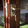 Hollywood Lock And Safe Logo